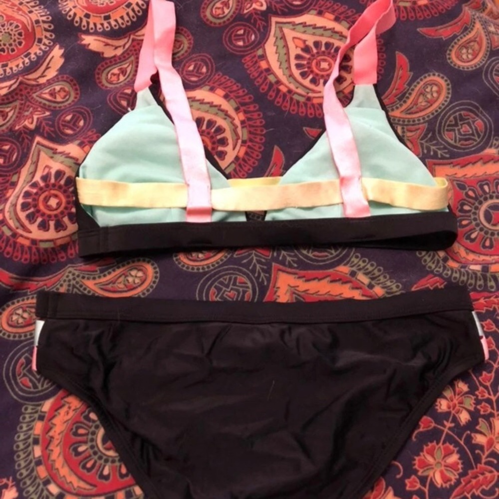Color block bikini - Picture 2 of 3
